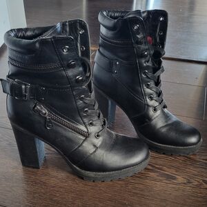 Guess Black Heeled Booties (Size 8.5)